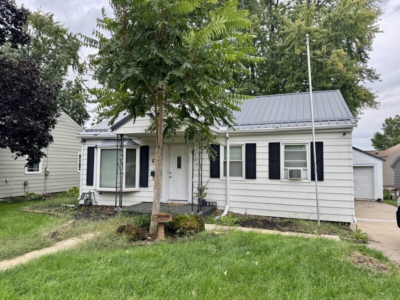 409 18th Avenue Sterling IL 61081