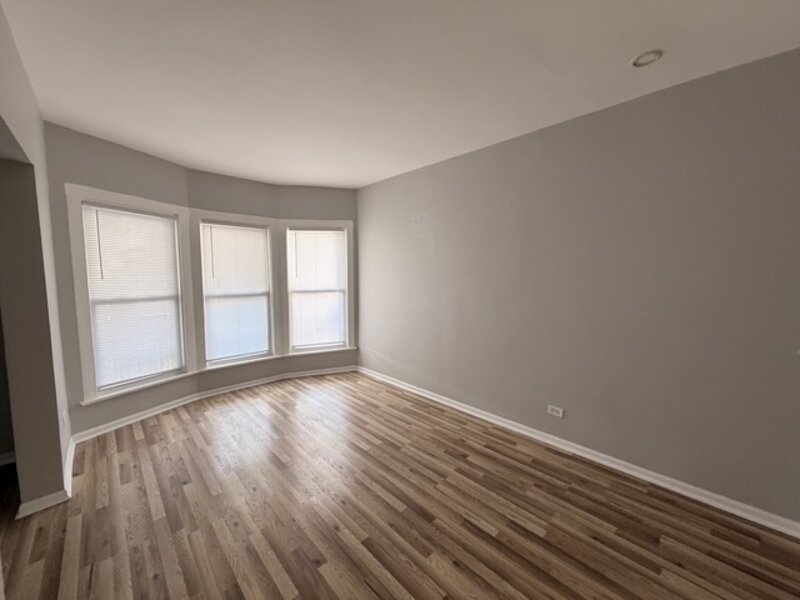 645 N Leamington Avenue Chicago IL 60644