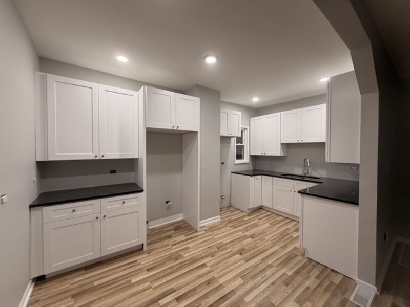645 N Leamington Avenue Chicago IL 60644