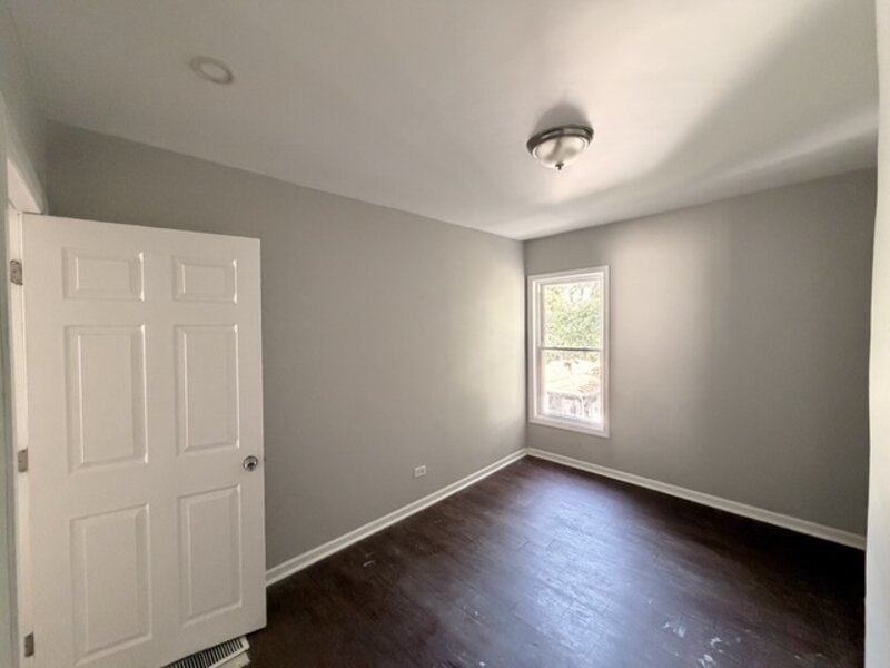 645 N Leamington Avenue Chicago IL 60644