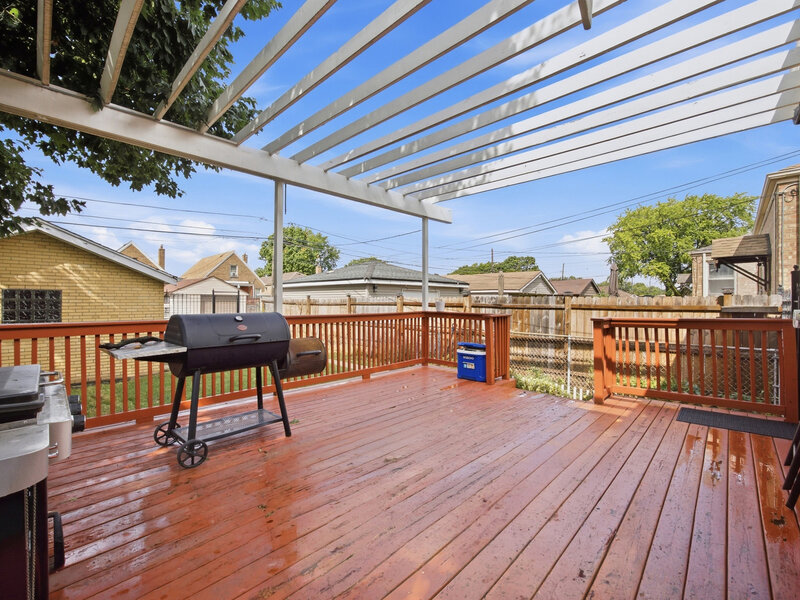 8222 S Albany Avenue Chicago IL 60652