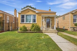 Photo of 8222 S Albany Avenue Chicago IL 60652