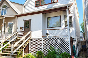 Photo of 3635 N Ravenswood Avenue Chicago IL 60613