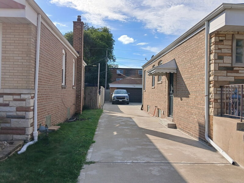 14508 S Saginaw Avenue Burnham IL 60633
