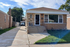 Photo of 14508 S Saginaw Avenue Burnham IL 60633