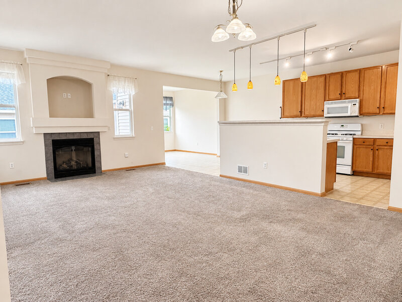 1584 W Ludington Circle Romeoville IL 60446