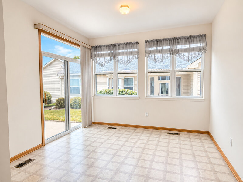 1584 W Ludington Circle Romeoville IL 60446