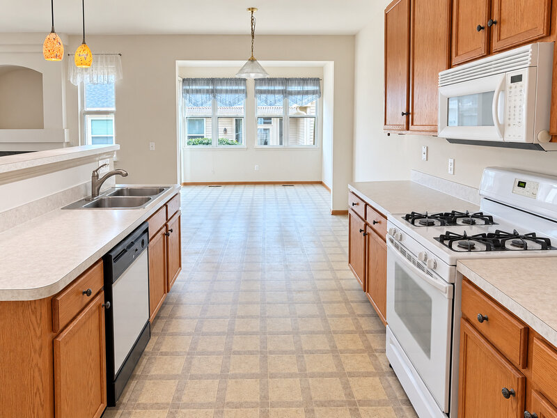 1584 W Ludington Circle Romeoville IL 60446