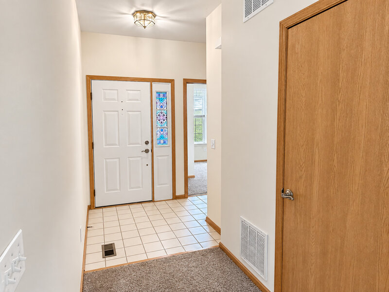1584 W Ludington Circle Romeoville IL 60446
