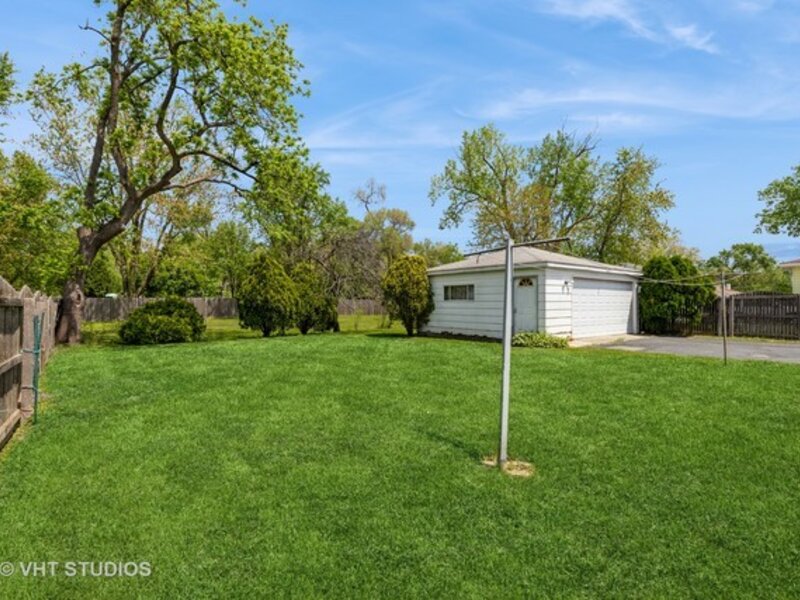 5028 156th Street Oak Forest IL 60452