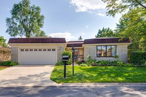 Photo of 2457 Seville Circle Northbrook IL 60062