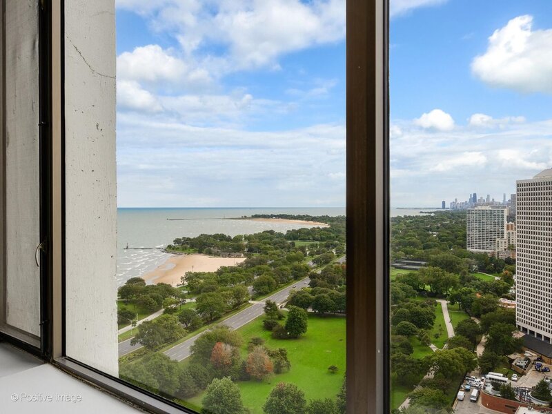 5455 N Sheridan Road Chicago IL 60640