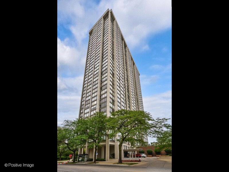 5455 N Sheridan Road Chicago IL 60640