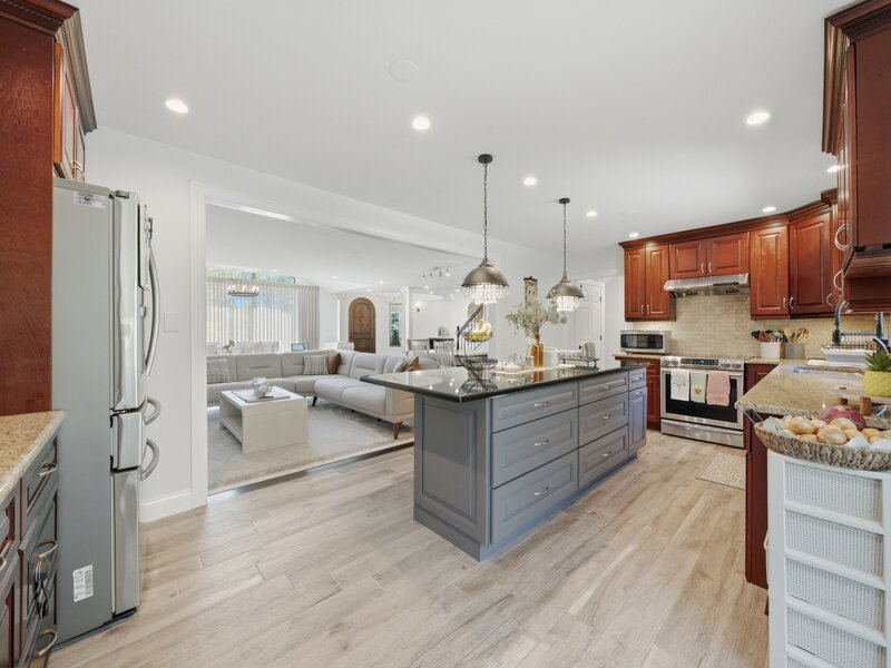 10 Grant Street Burr Ridge IL 60527