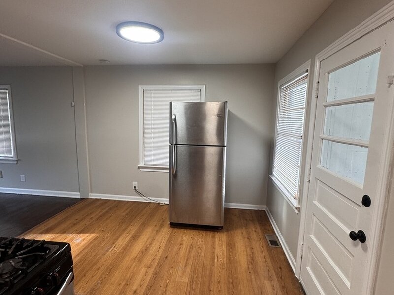 18748 Wentworth Avenue Lansing IL 60438