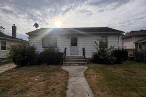 Photo of 18748 Wentworth Avenue Lansing IL 60438