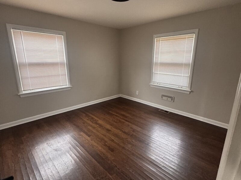 18748 Wentworth Avenue Lansing IL 60438