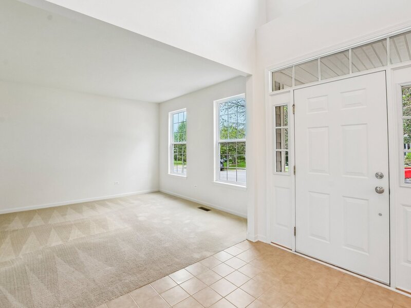 586 Wexford Drive Elgin IL 60124