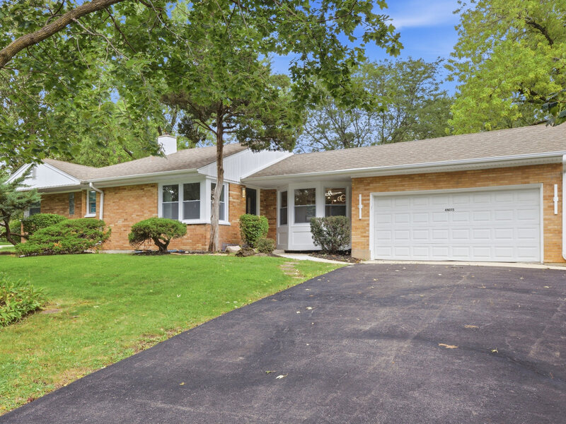 4 Kenwood Avenue West Chicago IL 60185