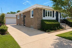 Photo of 5009 N Ozark Avenue Norridge IL 60706