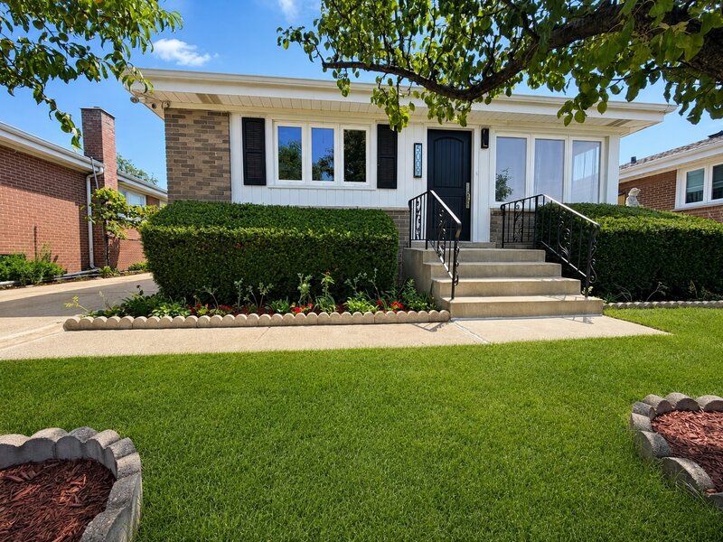 5009 N Ozark Avenue Norridge IL 60706