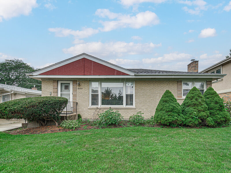 8644 Laramie Avenue Skokie IL 60077