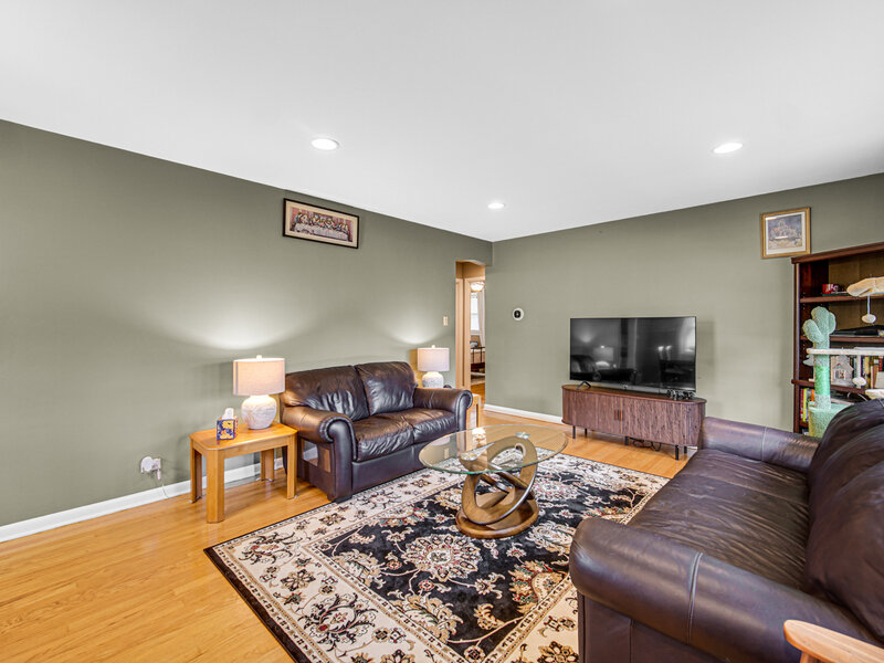8644 Laramie Avenue Skokie IL 60077