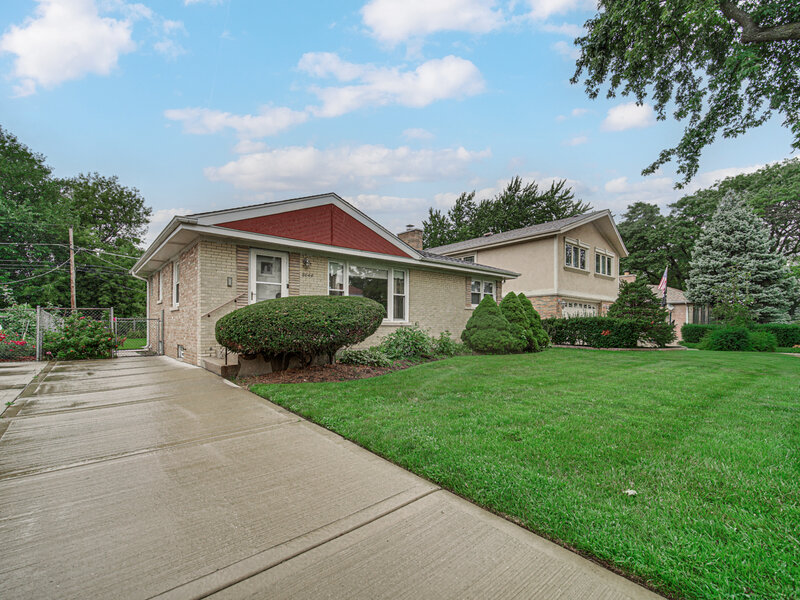 8644 Laramie Avenue Skokie IL 60077