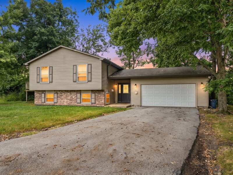 629 Sullivan Lane University Park IL 60484