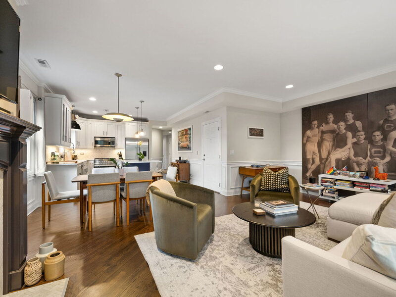 1547 N Hudson Avenue Chicago IL 60610