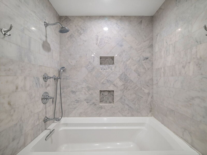 1547 N Hudson Avenue Chicago IL 60610