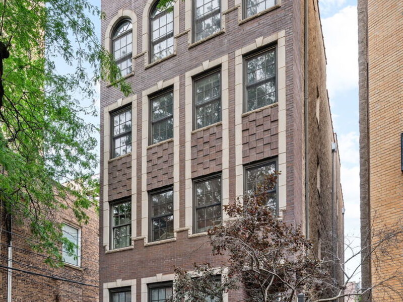 1547 N Hudson Avenue Chicago IL 60610