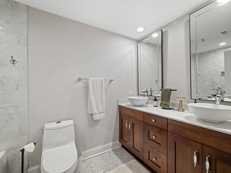 1547 N Hudson Avenue Chicago IL 60610