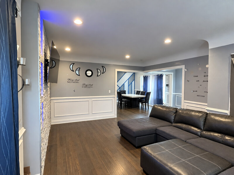 7637 S King Drive Chicago IL 60619