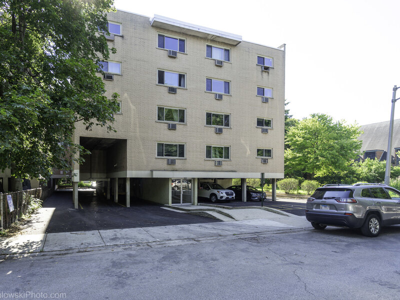 4939 S Dorchester Avenue Chicago IL 60615