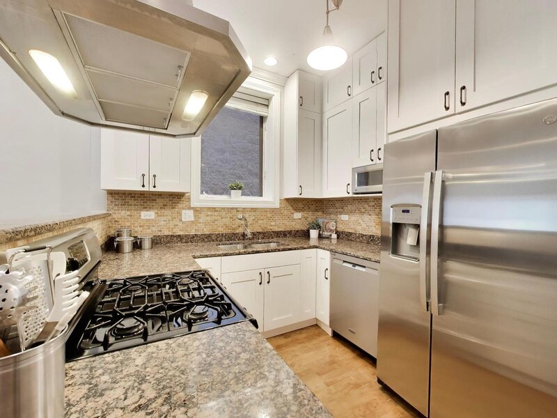 1887 N Poe Street Chicago IL 60614