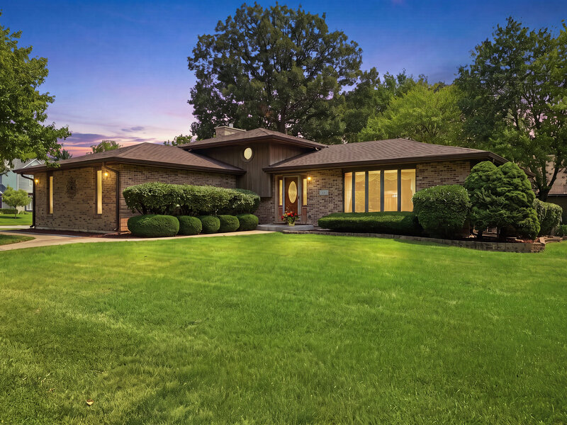 800 Ravinia Drive Shorewood IL 60404