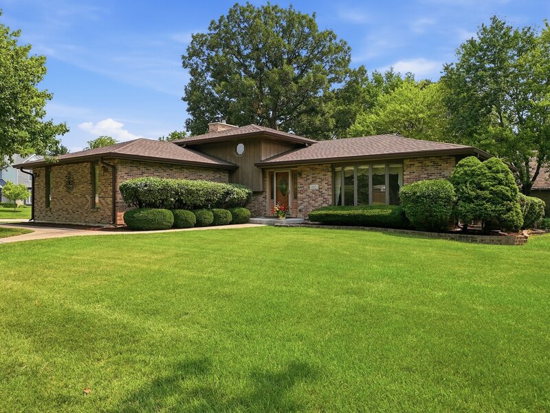 800 Ravinia Drive Shorewood IL 60404