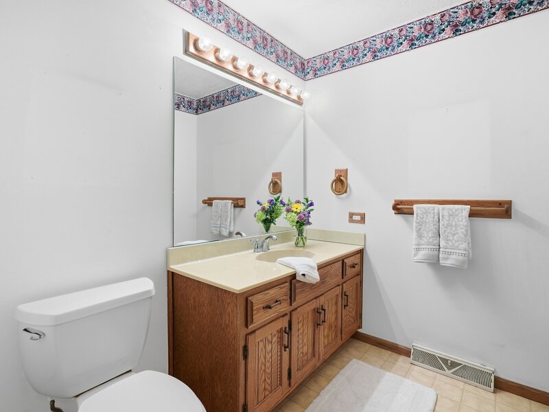 800 Ravinia Drive Shorewood IL 60404