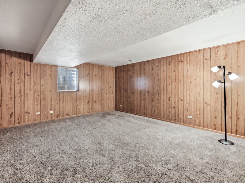 800 Ravinia Drive Shorewood IL 60404