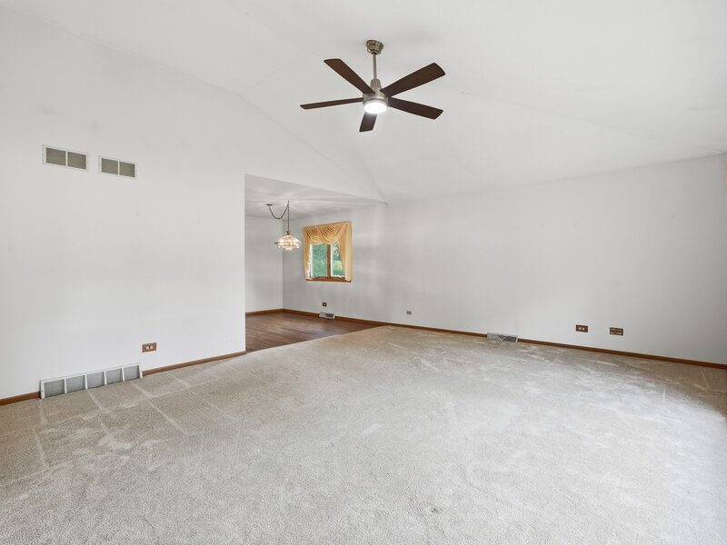 800 Ravinia Drive Shorewood IL 60404