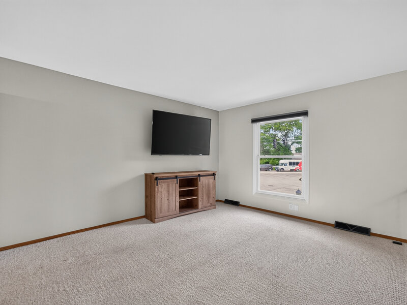 106 E Dresser Road Dekalb IL 60115