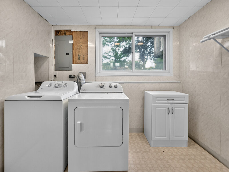 106 E Dresser Road Dekalb IL 60115