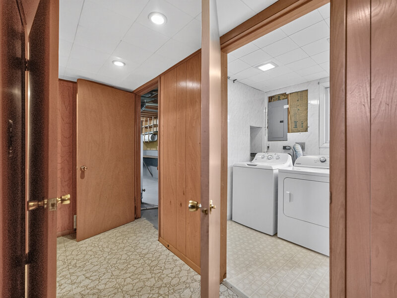 106 E Dresser Road Dekalb IL 60115