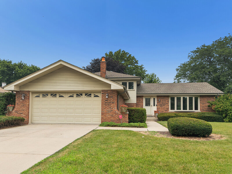 15208 Royal Foxhunt Road Orland Park IL 60462