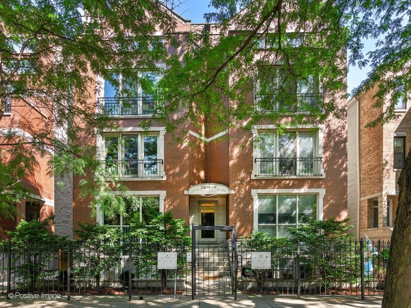 2917 N Damen Avenue Chicago IL 60618