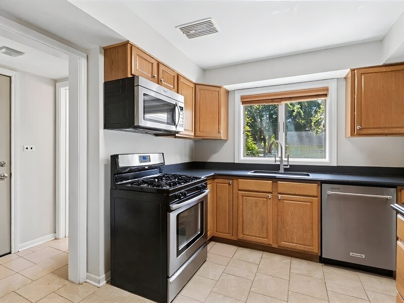 1947 Lake Avenue Wilmette IL 60091