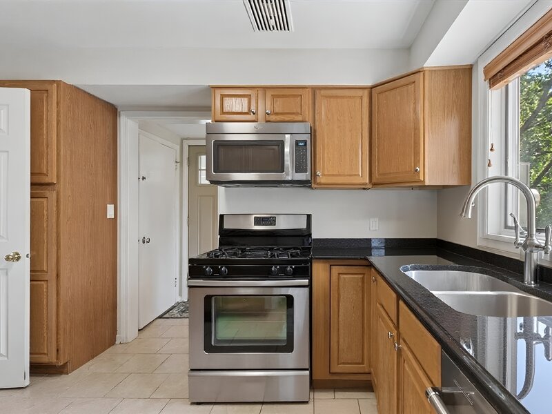 1947 Lake Avenue Wilmette IL 60091