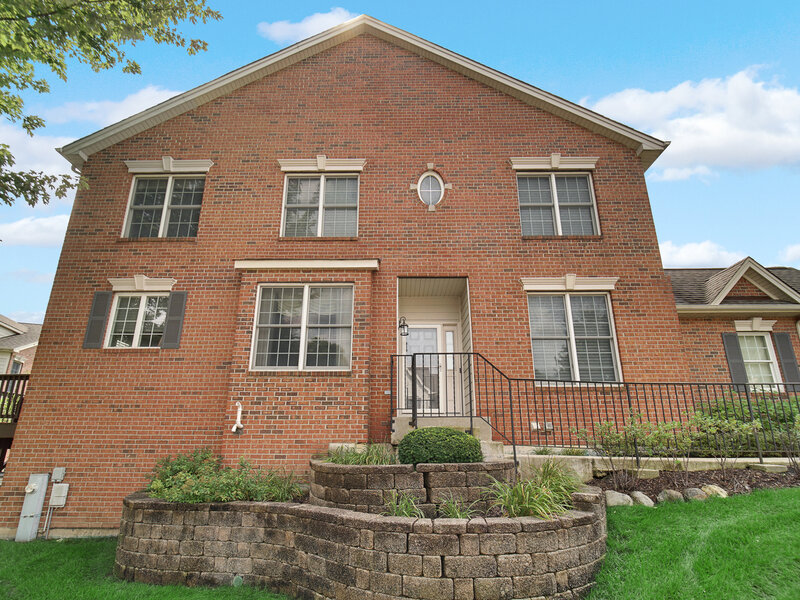 22 Red Tail Drive Hawthorn Woods IL 60047