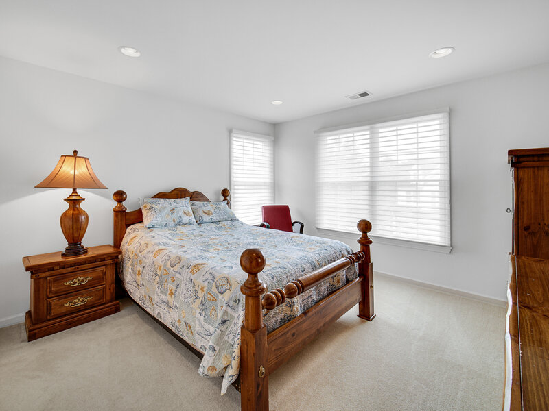 22 Red Tail Drive Hawthorn Woods IL 60047